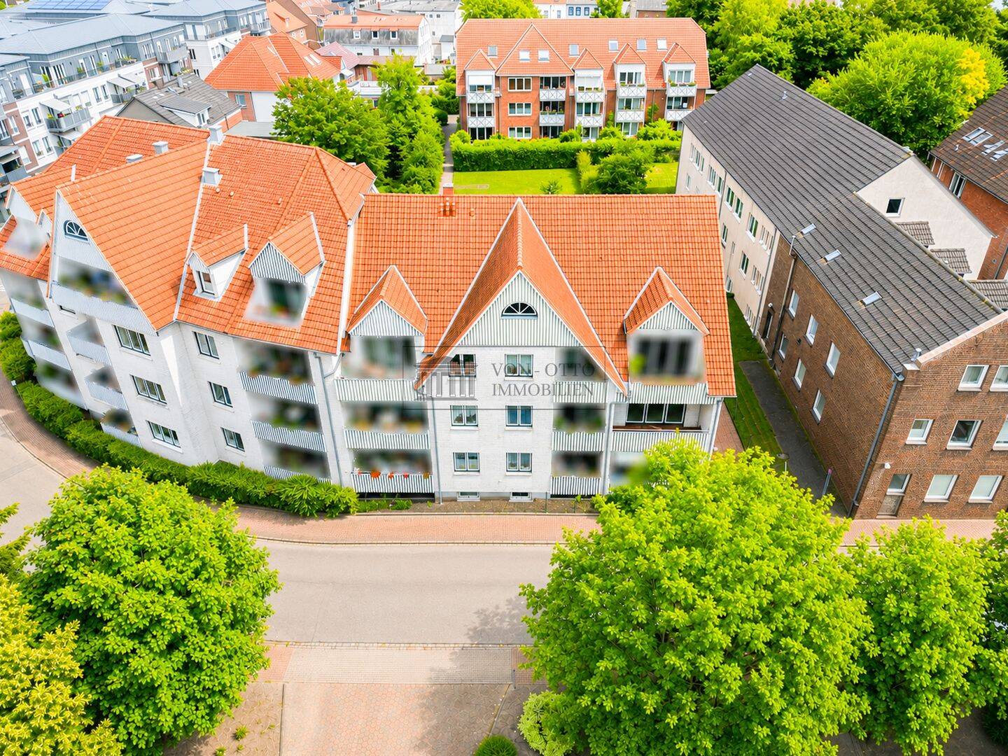 Sonnige 3-Zimmer-Wohnung mit Westbalkon & Carport, 25421 Pinneberg
