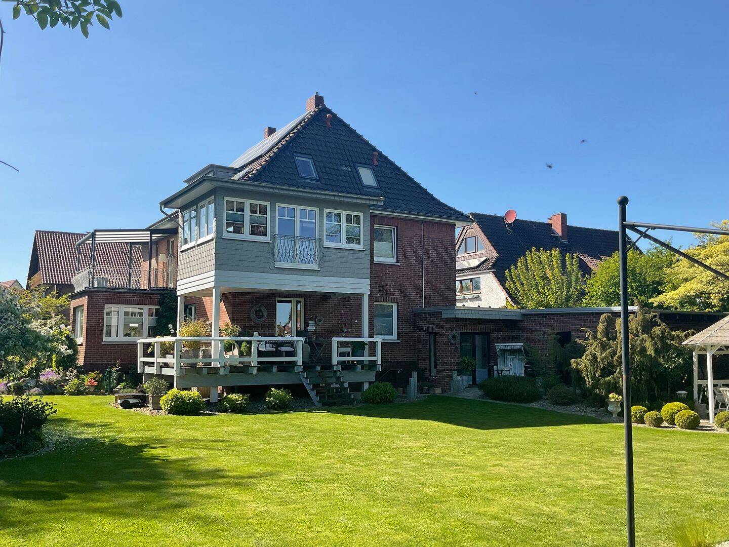 Hier wartet ein Traumhaus mit wundervollem Grundstück auf genau Sie!, 31698 Lindhorst