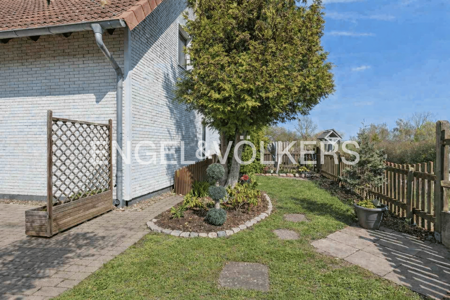 Gepflegte Doppelhaushälfte mit Terrasse und Stellplatz, 38836 Huy
