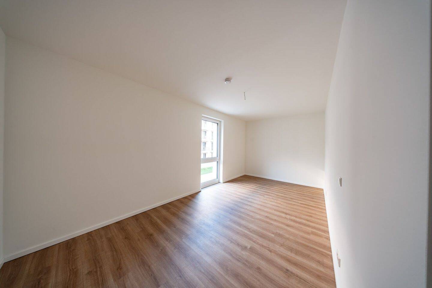 Große 5-Zimmerwohnung mit Terrasse im Erstbezug / nur mit WBS bis 220%, 13599 Berlin (Spandau)