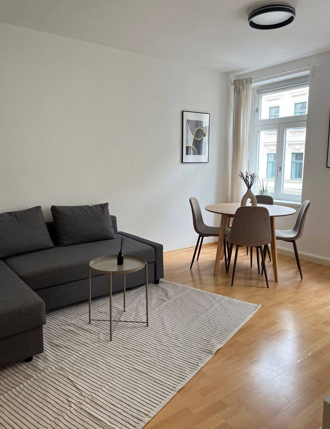 Vollmöblierte 2-Zimmer-Wohnung nahe Karl-Liebknecht-Straße mit neuer Einbauküche, 4107 Leipzig (Zentrum Zentrum-Süd)