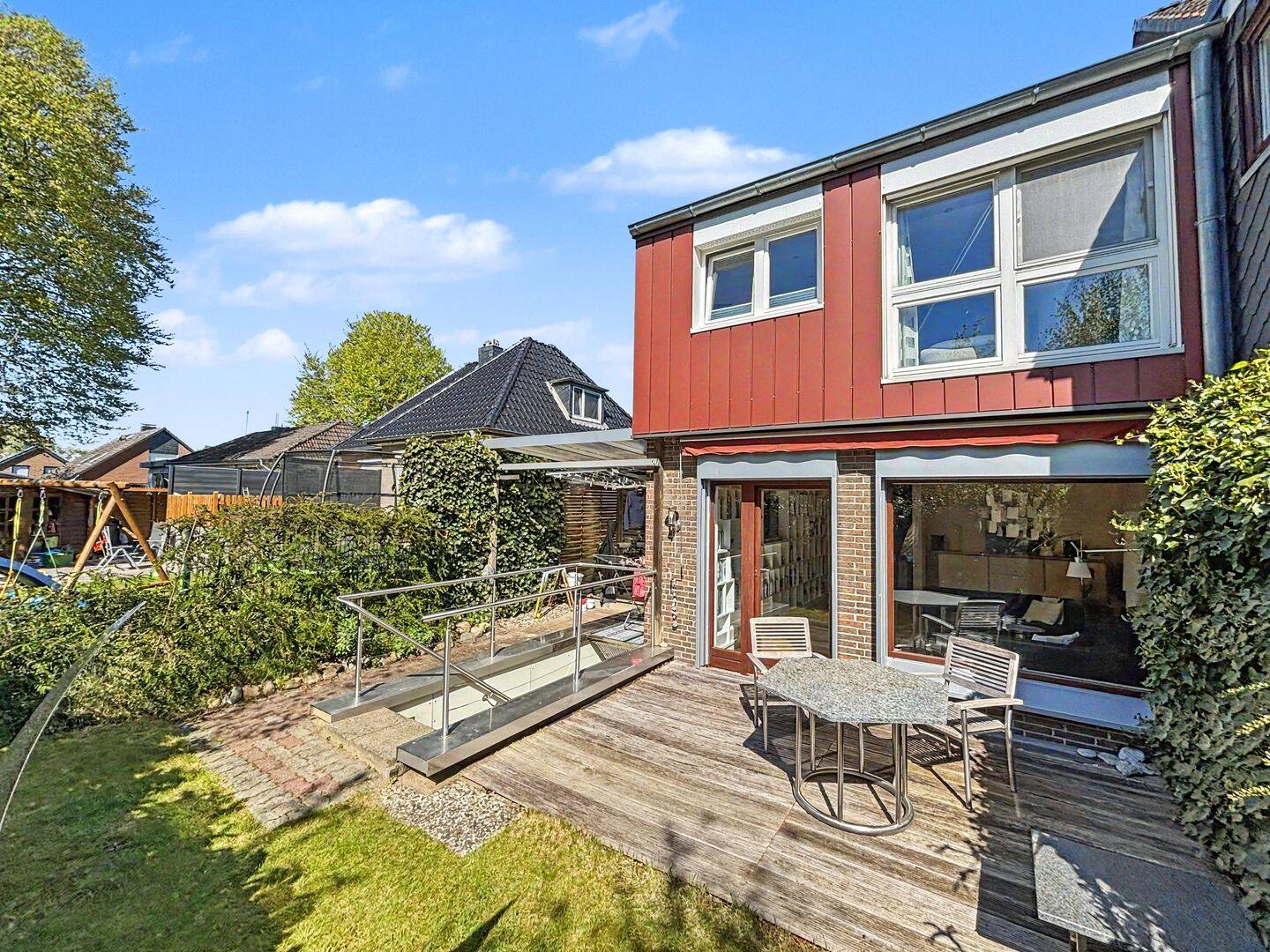 Sehr gepflegtes Split-Level-Reihenendhaus mit sonnigem Garten in ruhiger Lage von Rendsburg, 24768 Rendsburg