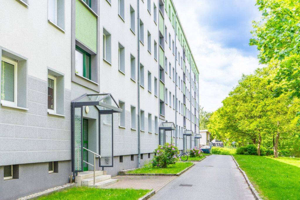 2-Raum-Wohnung mit Balkon auf dem Kapellenberg, 9119 Chemnitz (Helbersdorf Kapellenberg Kappel Zentrum)