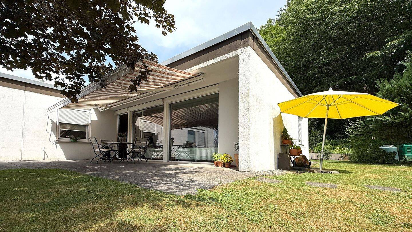 Gepflegter Bungalow nebst Garage in bevorzugter Wohnlage, 78048 Villingen-Schwenningen