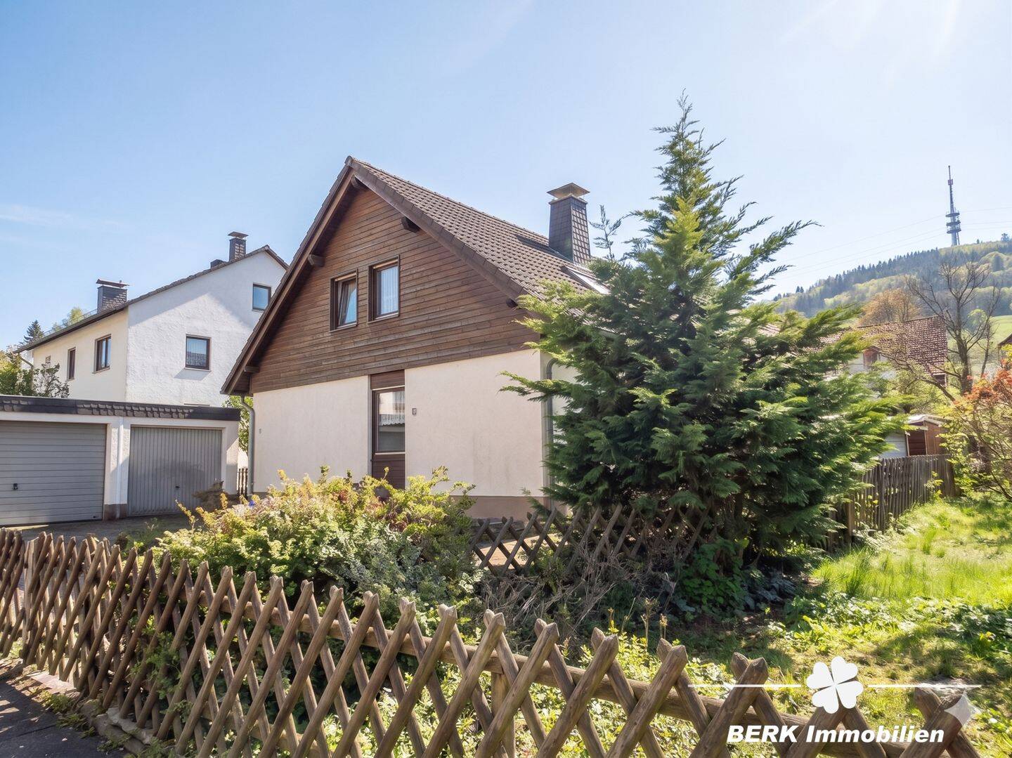BERK Immobilien – naturnah & zentral: Ein- bis Zweifamilienhaus mit tollem Schnitt & sonnigem Grundstück in Gailbach, 63743 Aschaffenburg (Gailbach Innenstadt Obernau Obernauer Kolonie Schweinheim)