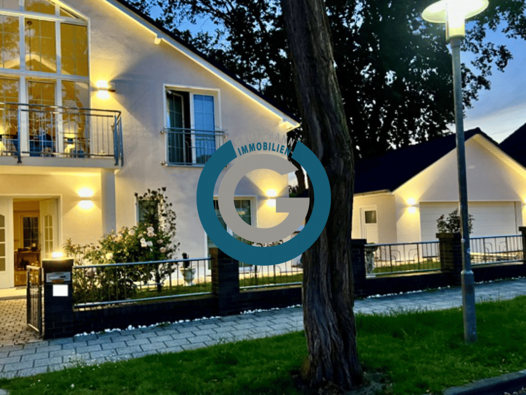 LICHTDURCHFLUTETES FOYER & KAMIN – MODERN & ELEGANT – SCHÖN ANGELEGTER GARTEN & DOPPELGARAGE, 14624 Dallgow-Döberitz
