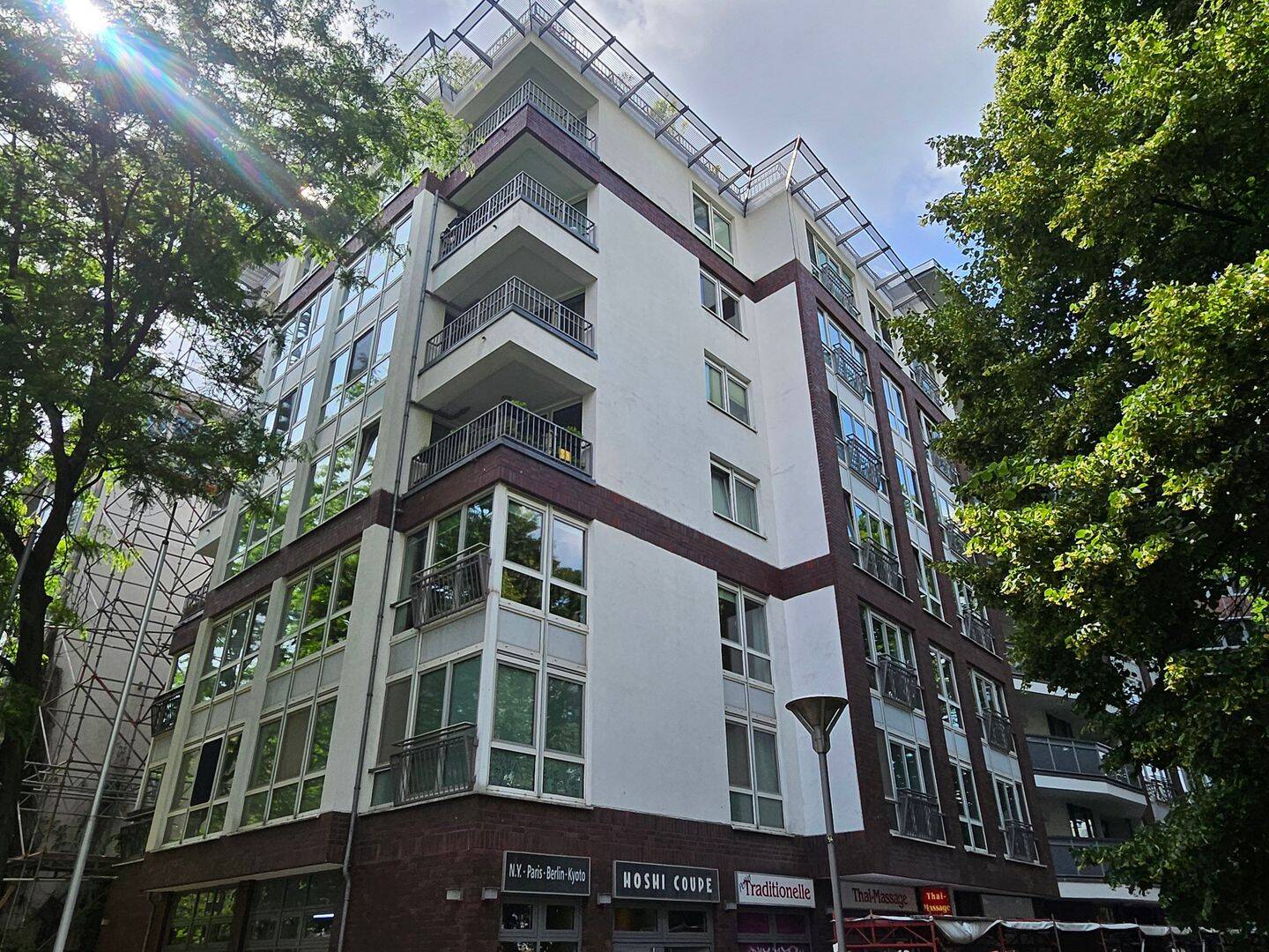 ++Grüne Oase am Hackeschen Markt++Ruhig gelegene Neubauwohnung mit Wintergarten im 1. OG und Tiefgaragenplatz++Garnisonkirchplatz++, 10178 Berlin (Mitte)