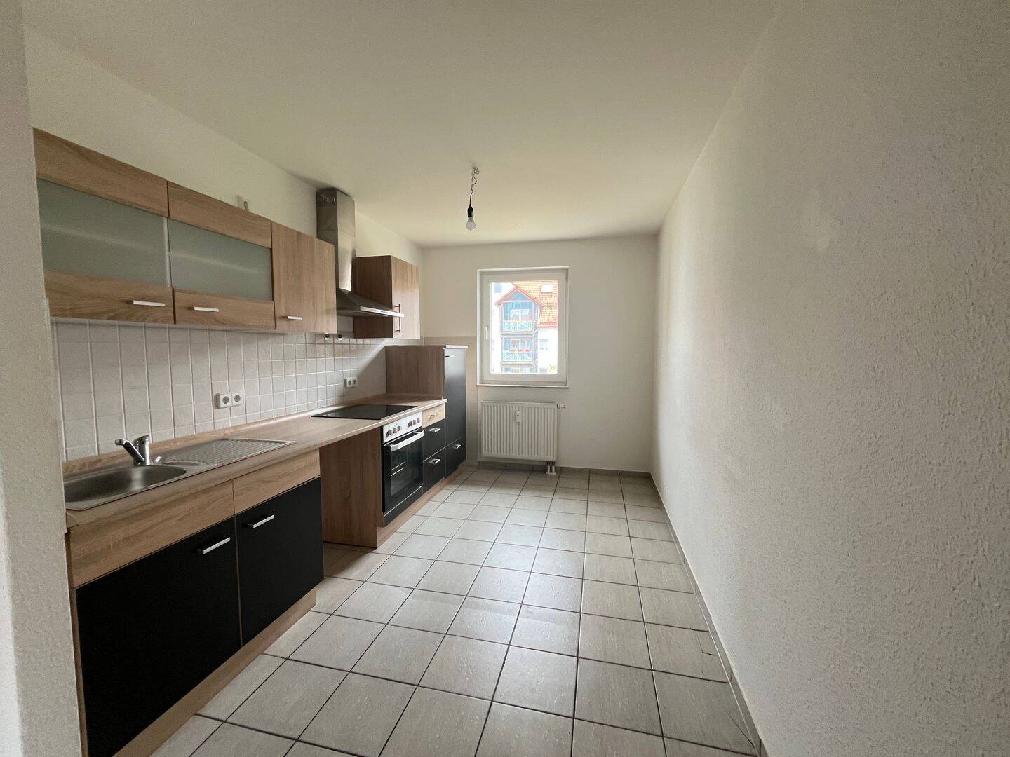 Mehr Platz zum Leben: Große Wohnung mit Balkon & Einbauküche, 38820 Halberstadt