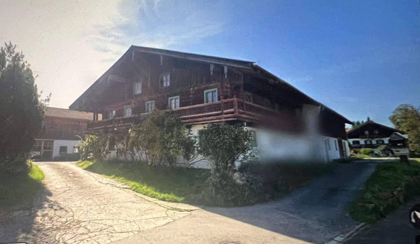 Idyllisches Investment nahe Grünwald: Großzügiges MFH mit exzellentem Wertpotenzial, 82031 Grünwald