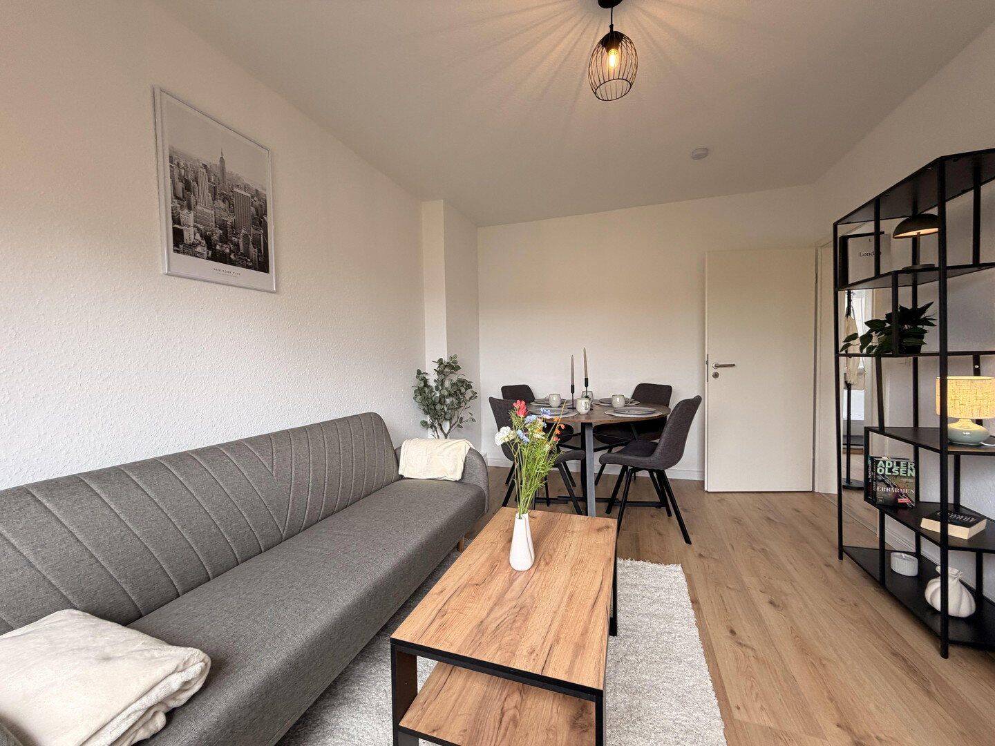 Sofort bezugsbereit: 2-Zimmerwohnung in modernisiertem Topzustand, 28237 Bremen