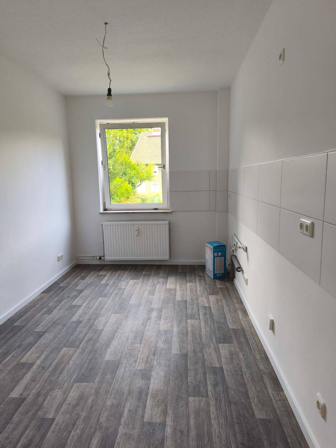 Bezahlbar. Praktisch. Bezugsfrei – perfekt für AZUBIS & Paare – frisch renovierte 2-Zimmer-Wohnung, 38226 Salzgitter (Lebenstedt)