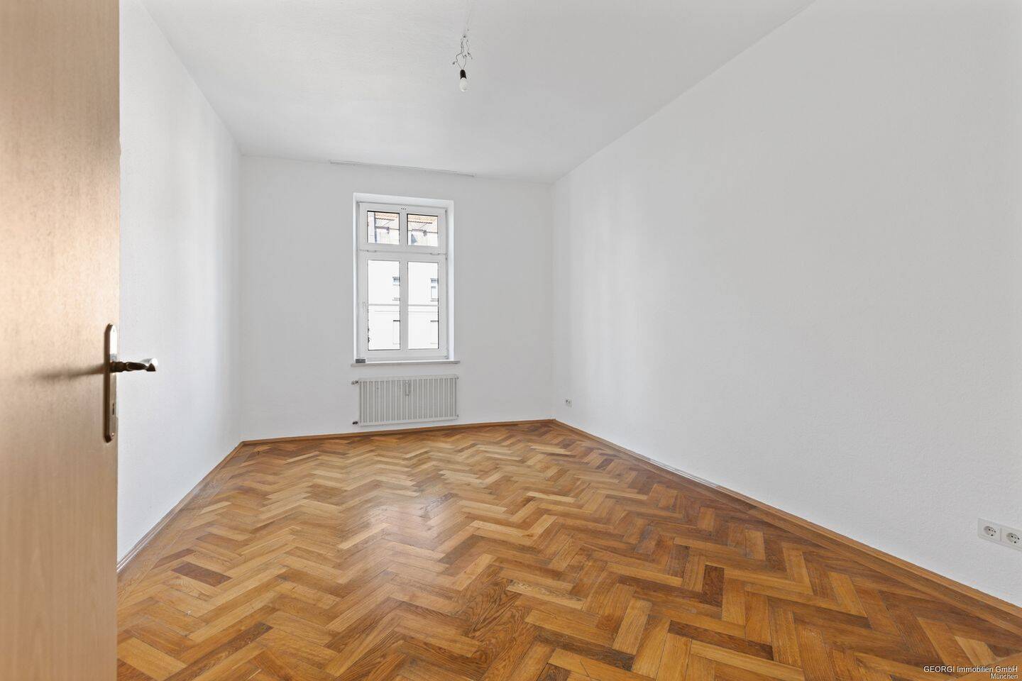 GEORGI: Charmante Altbauwohnung in gesuchter Lage von Neuhausen-Nymphenburg, 80634 München (Neuhausen-Nymphenburg)