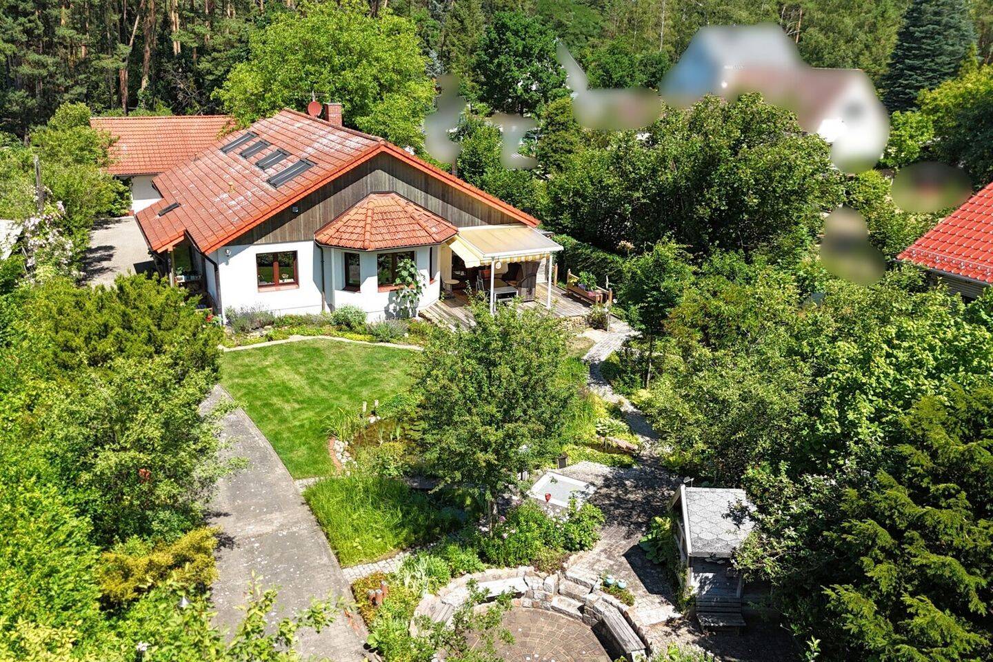 Ein Paradies im Grünen – Einfamilienhaus mit Bungalow und parkähnlicher Gartenanlage, 14822 Borkheide
