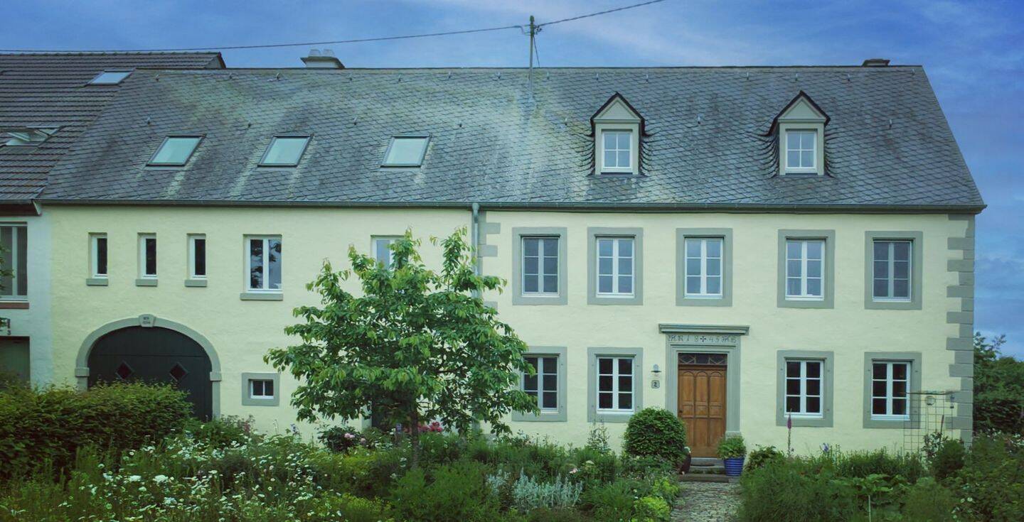 Ein seltenes Juwel: Dieses charmante Einfamilienhaus aus dem Jahr 1845 vereint den Charakter eines denkmalgeschützten Landhauses mit dem Komfort einer, 54533 Bettenfeld