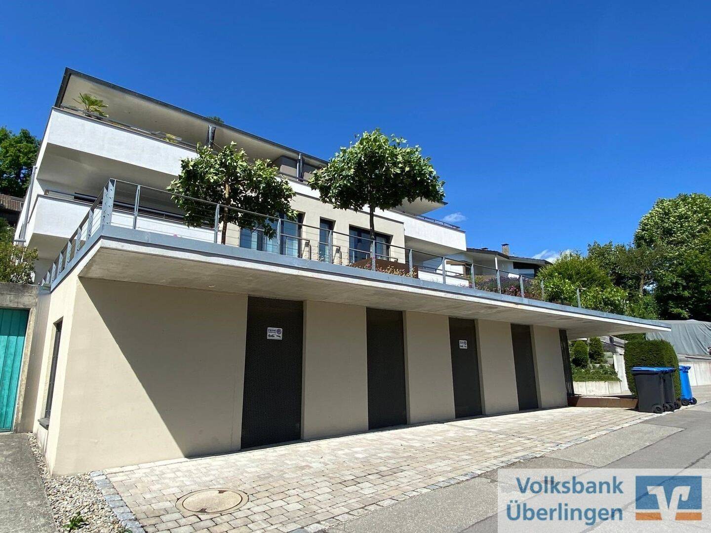 Exclusive Eigentumswohnung mit 3 Tiefgaragenstellplätze sowie See- und Bergsicht, 88718 Daisendorf