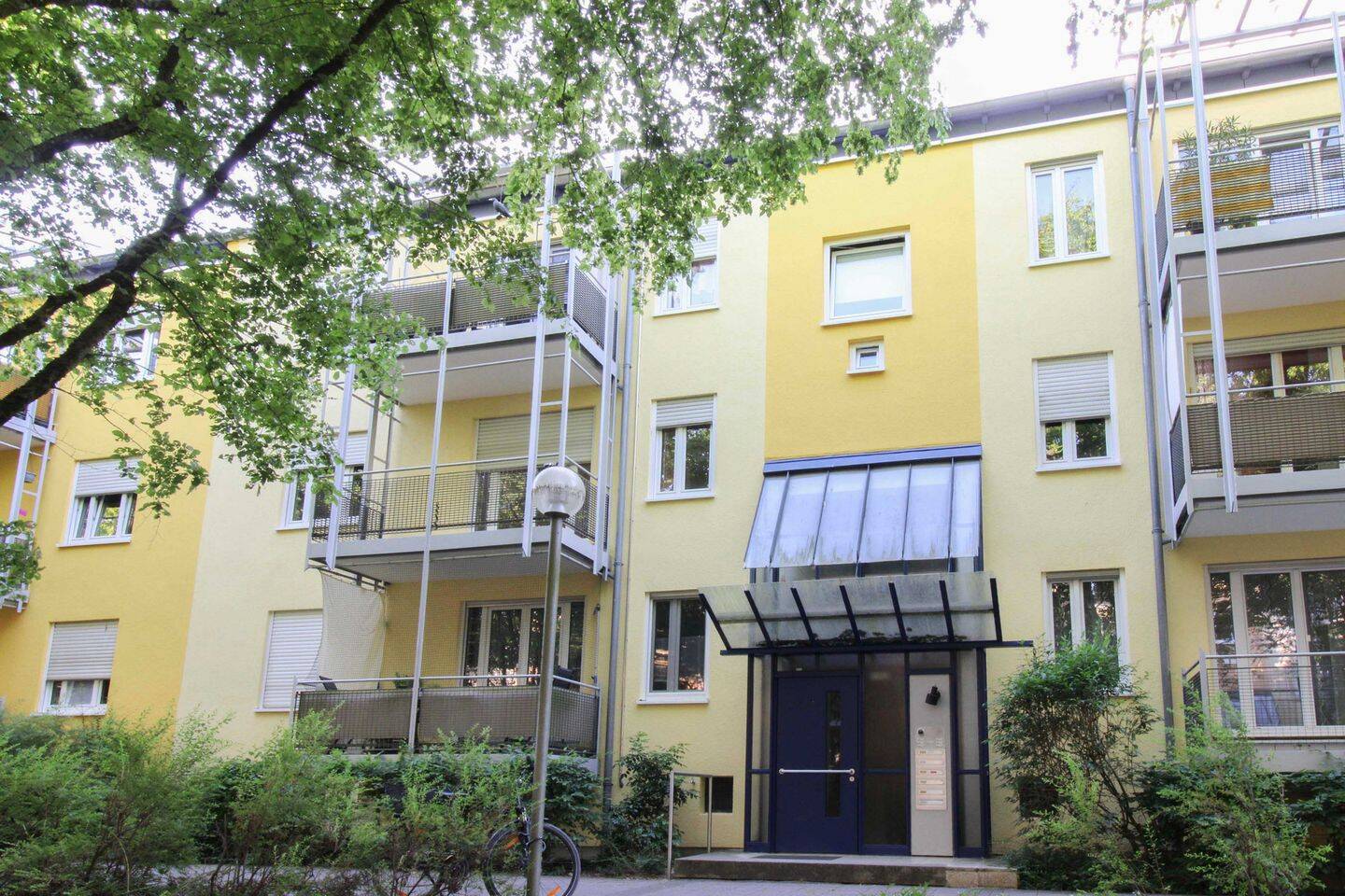 Ihr neues Zuhause in Karlsruhe-Oberreut – 4 Zimmer, 2 Balkone, TG-Stellplatz, 76189 Karlsruhe (Daxlanden Grünwinkel Knielingen Mühlburg Oberreut)