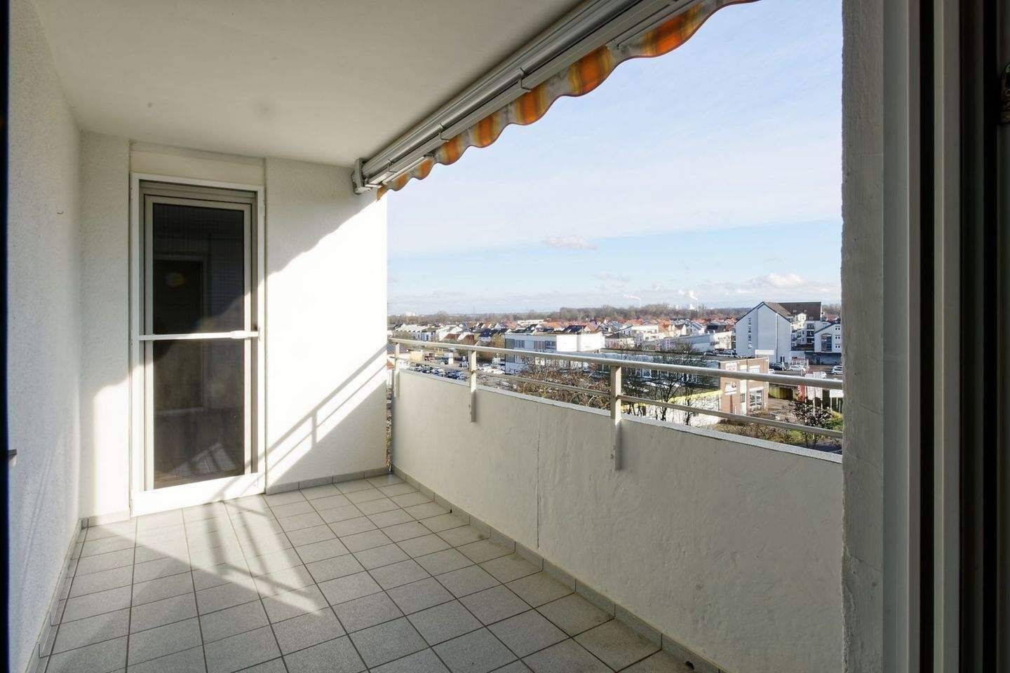 4-Zimmer-Eigentumswohnung mit Balkon und ca. 103 m² Wohnfläche, 67117 Limburgerhof