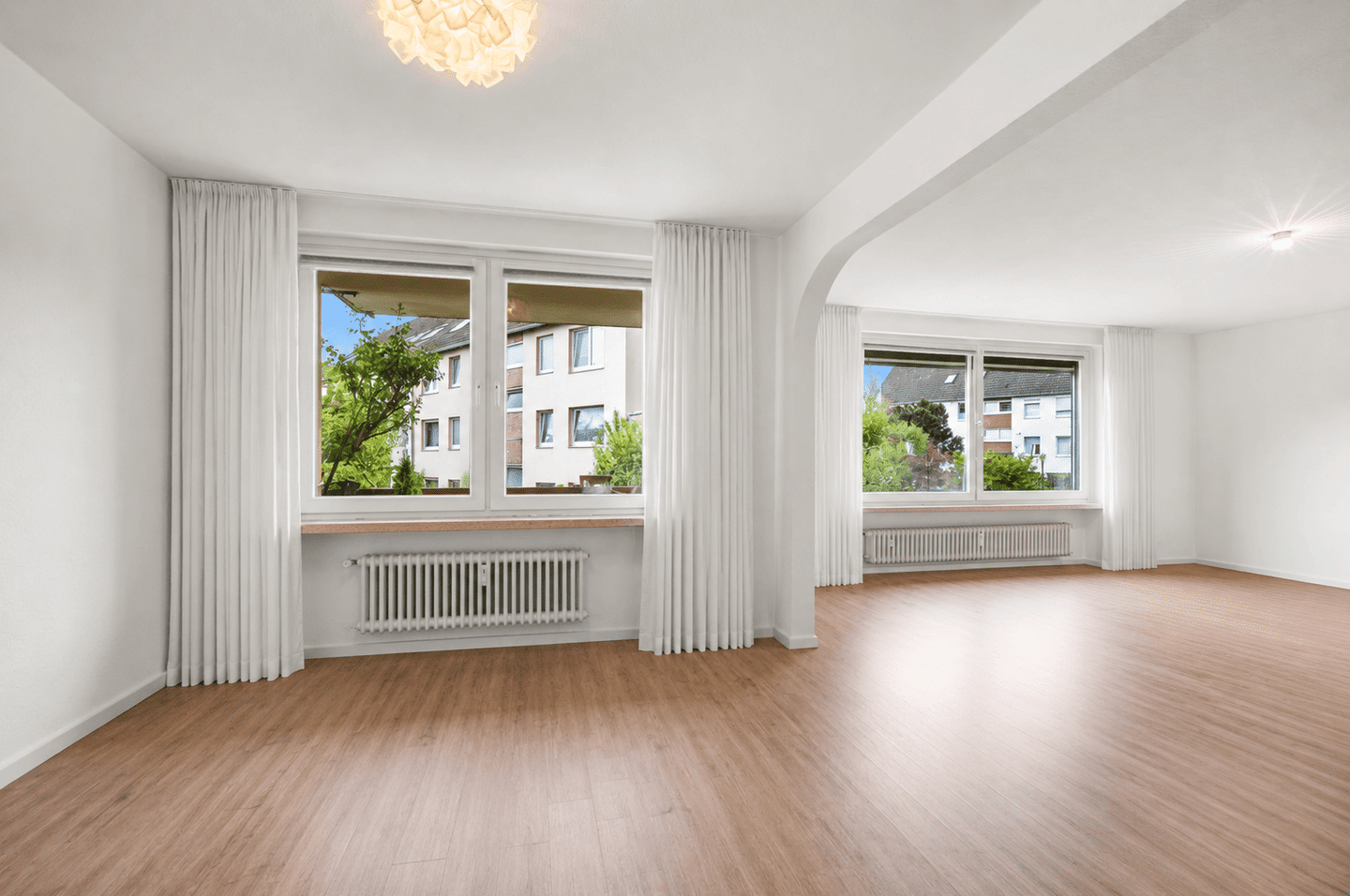 Wohnungspaket in Pattensen: Großzügige 2-Zimmer-Wohnung und zusätzlichem 1-Zimmer-Apartment im DG, 30982 Pattensen