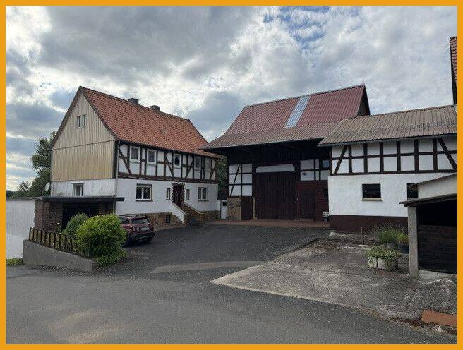 GEPFLEGTES HEIM MIT NEBENGEBÄUDE! KEINE KÄUFERPROVISION!, 34630 Gilserberg