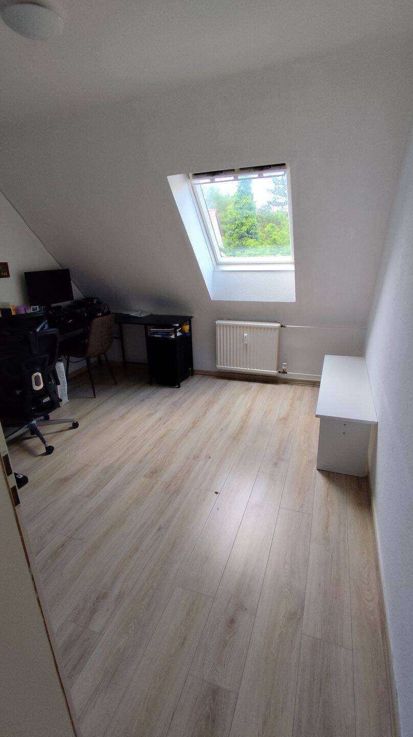 Moderne 3-Zimmer-Dachgeschosswohnung in Hamm-Heessen zu vermieten, 59073 Hamm (Bockum-Hövel Hamm-Norden Heessen)