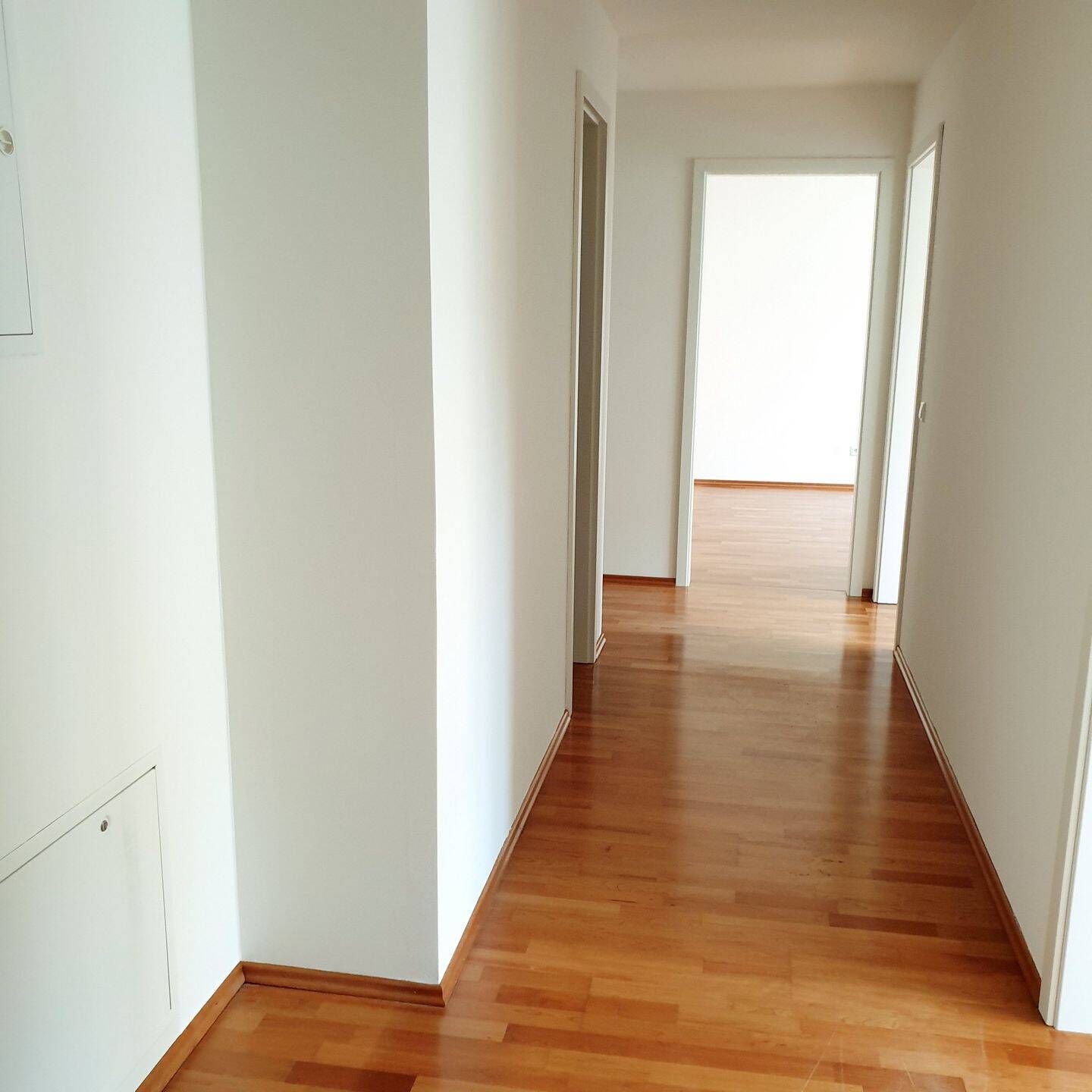 Schöne 4-Zimmer-Terrassenwohnung mit EBK in Forstenried, 81476 München (Thalk. Obersendl.-Forsten-Fürstenr.-Solln)