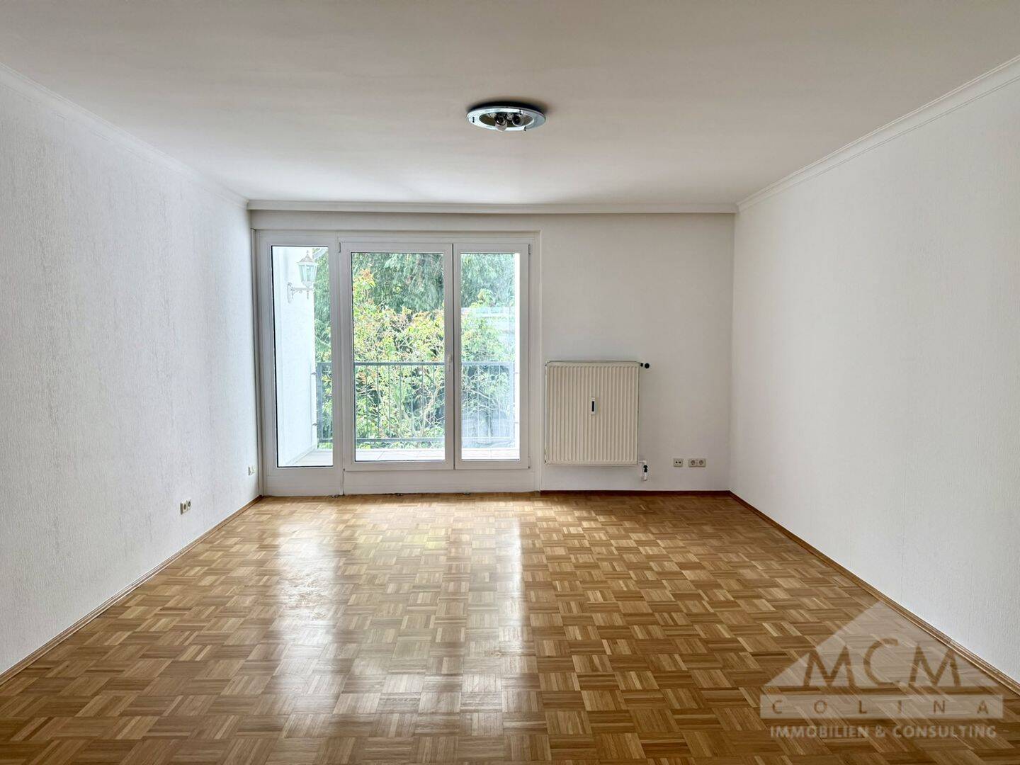 Lichtdurchflutete 2-Zimmer-Wohnung mit Balkon in begehrter Westend-Lage, 60325 Frankfurt am Main (Bockenheim Gallus Westend-Süd)