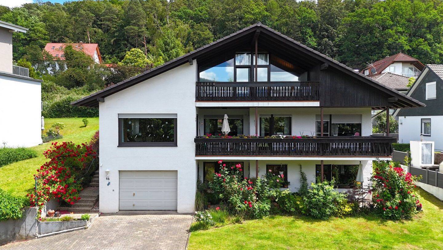 Einfamilienhaus mit vermieteter Einliegerwohnung in Bad König zu verkaufen!, 64732 Bad König