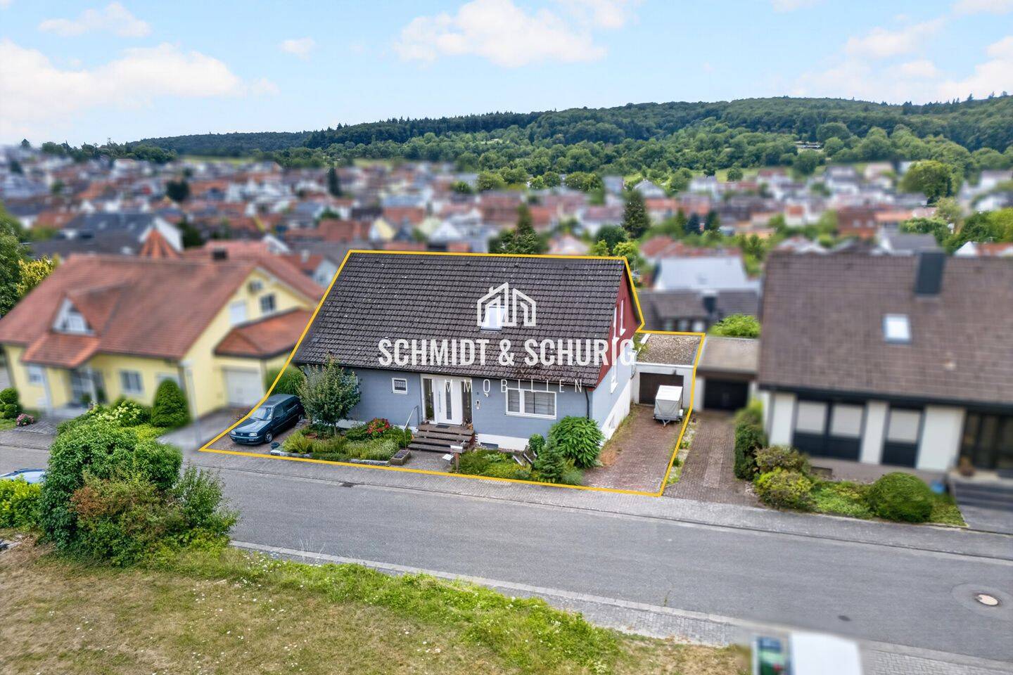 Gepflegtes Zweifamilienhaus mit Einliegerwohnung in Obergrombach, 76646 Bruchsal