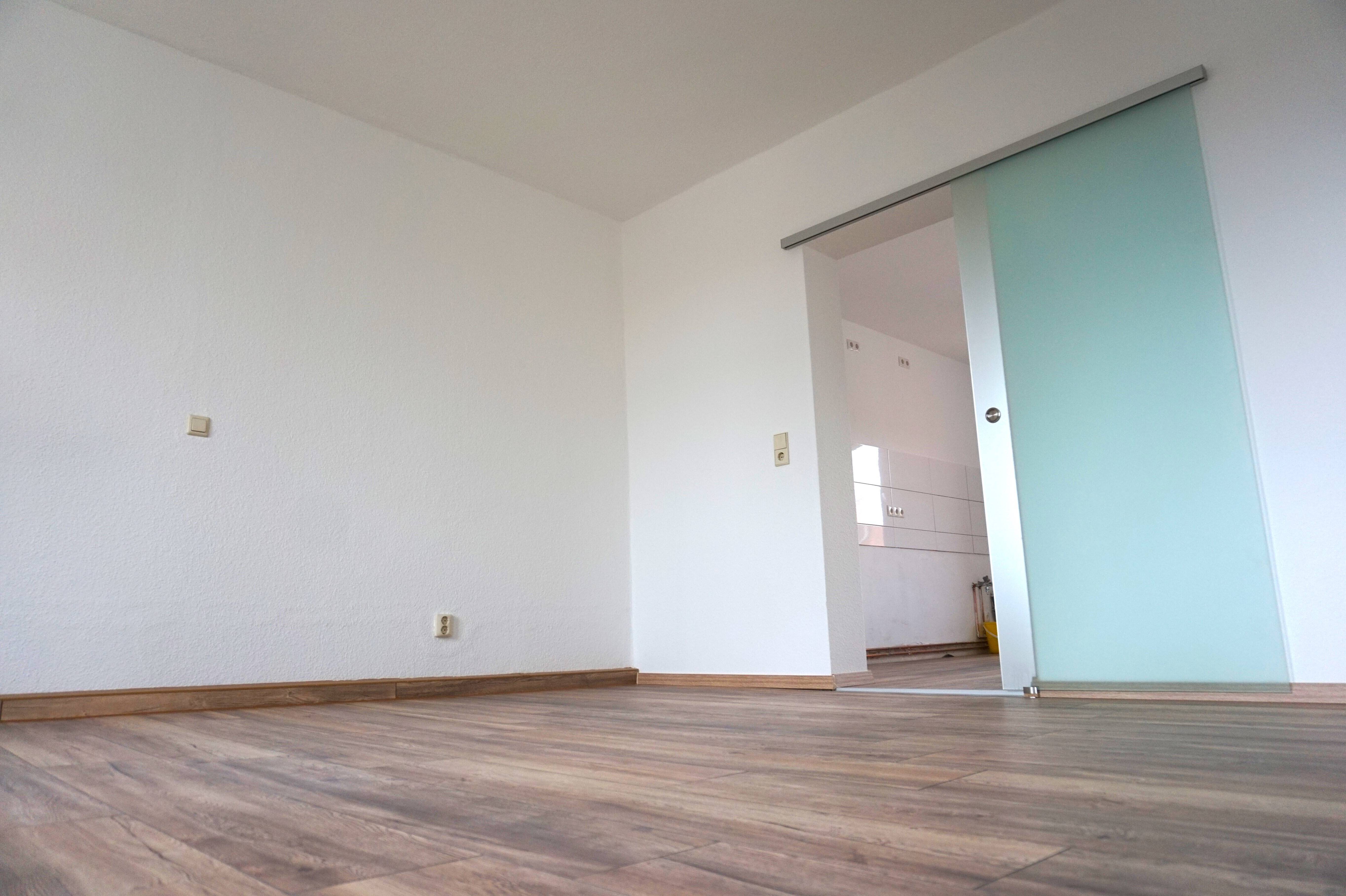 Modernisierte 2-Raum-Wohnung im Herzen Falkenbergs!, 4895 Falkenberg/Elster