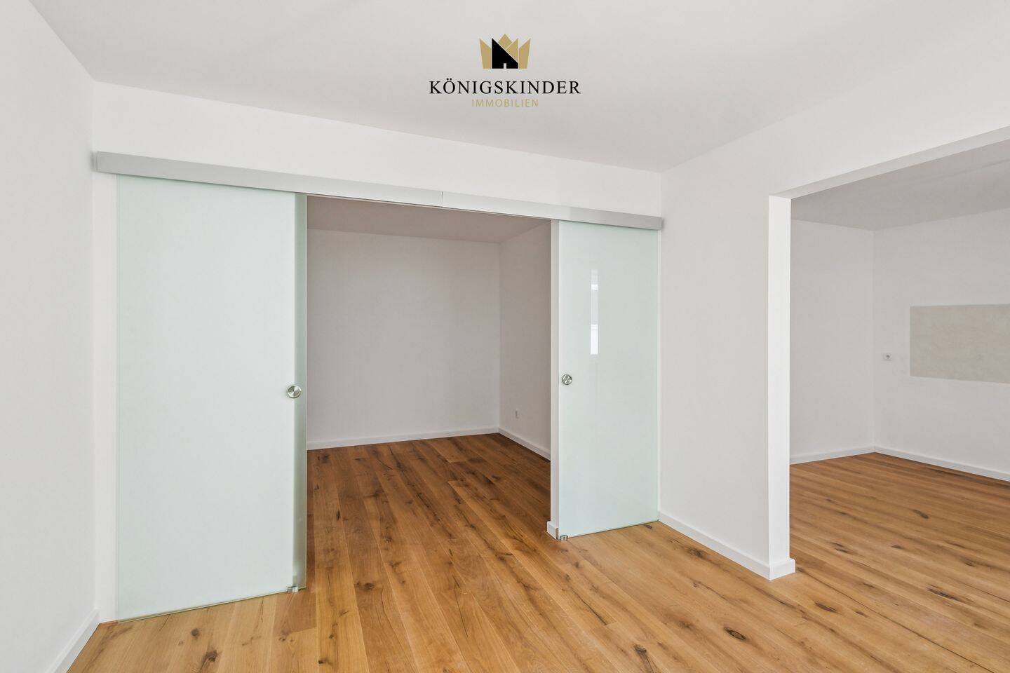 ** Altbau neu gedacht – Kernsanierte 2-Zimmer-Wohnung zum Wohlfühlen **, 70178 Stuttgart (Mitte Süd West)