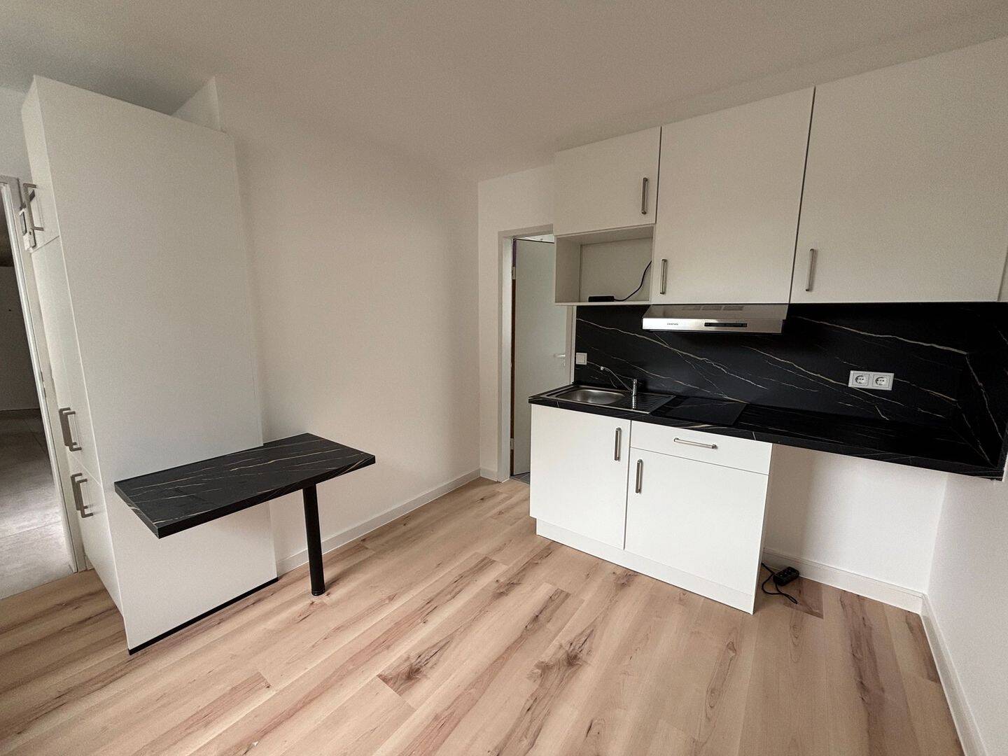 Modernes Mikroapartment mit Küchenzeile | Strom & Internet inklusive, 49078 Osnabrück (Hellern Weststadt)