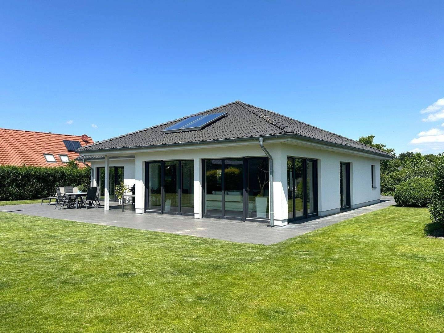Barrierefreie Eleganz – Moderner Bungalow mit exklusivem Design, 29553 Bienenbüttel
