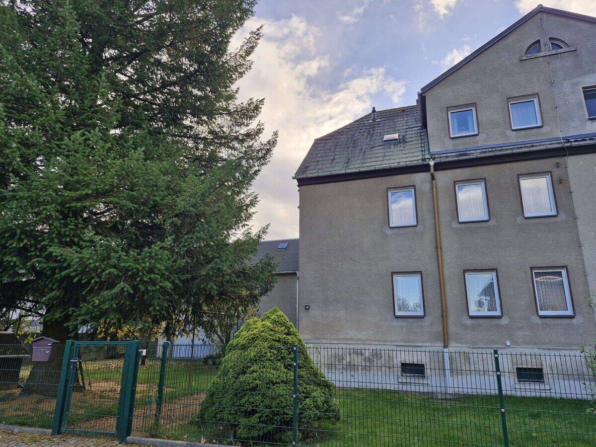 Großes Grundstück, ruhige Lage, viel Potenzial – Doppelhaushälfte in Pockau!, 9509 Pockau-Lengefeld