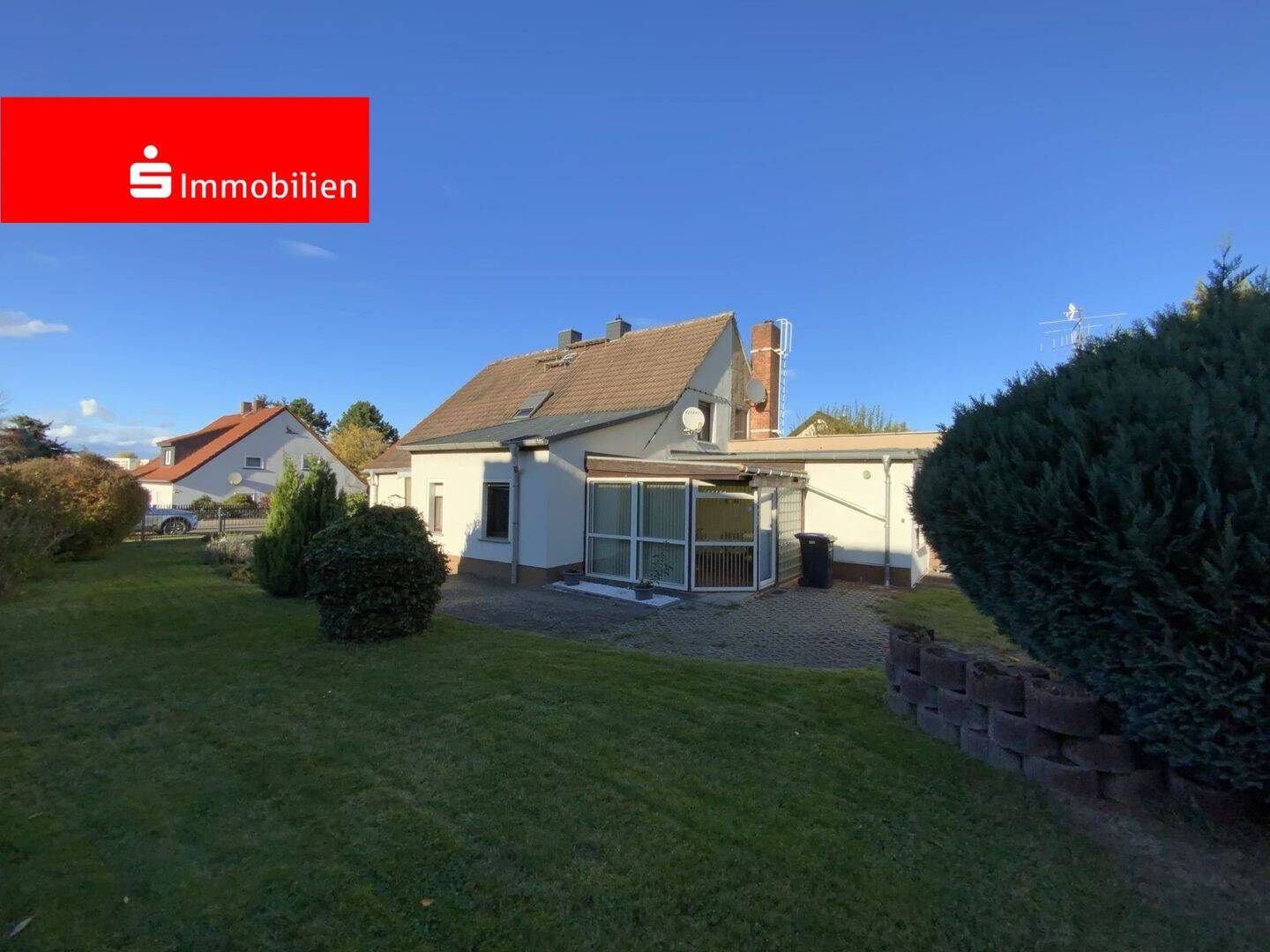 Einfamilienhaus mit großen Grundstück in perfekter Lage, 4600 Altenburg