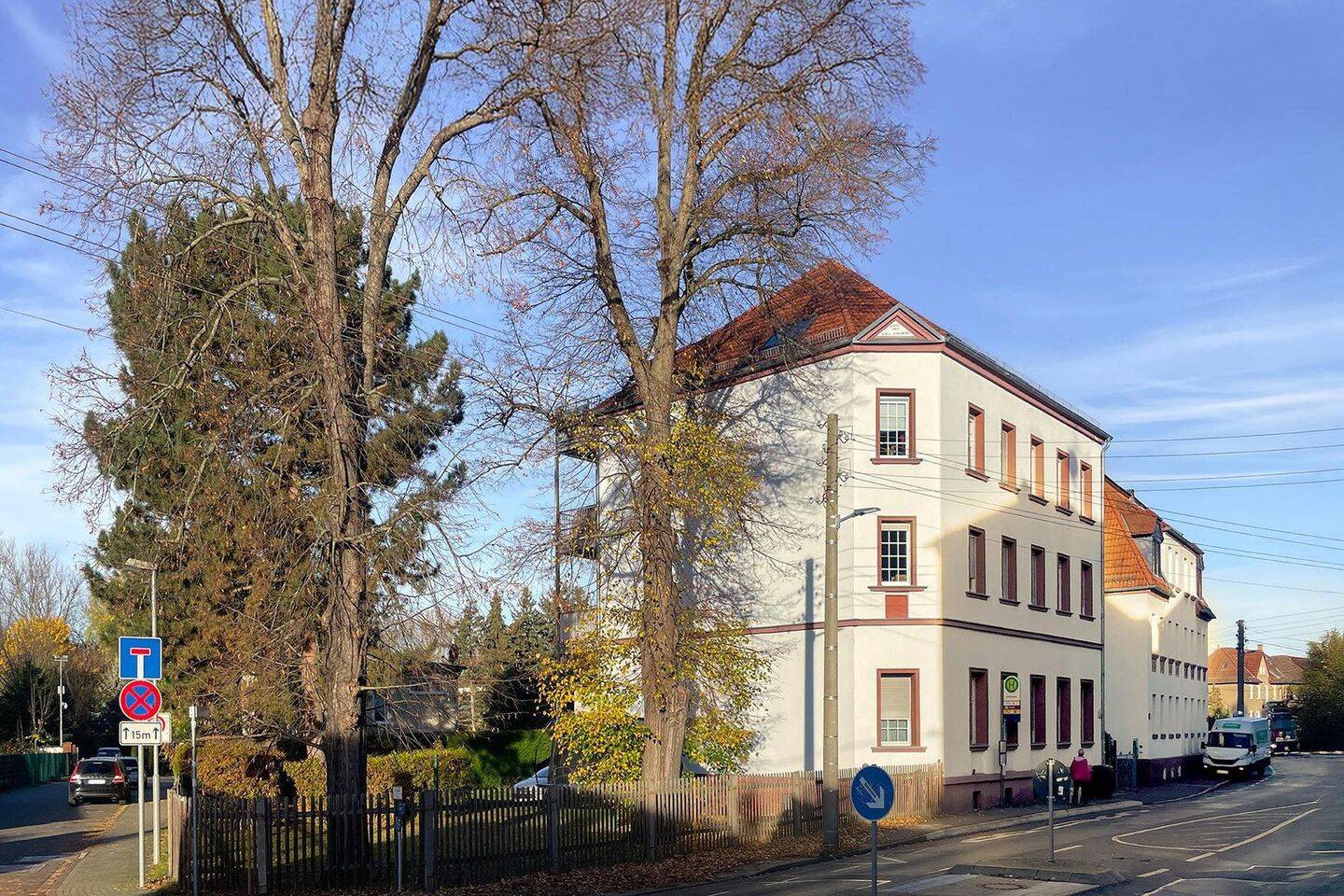 Provisionsfrei – Modernisiertes MFH mit 5-Zimmer-Wohnungen & Bauland extra, 4288 Leipzig (Holzhausen Liebertwolkwitz)