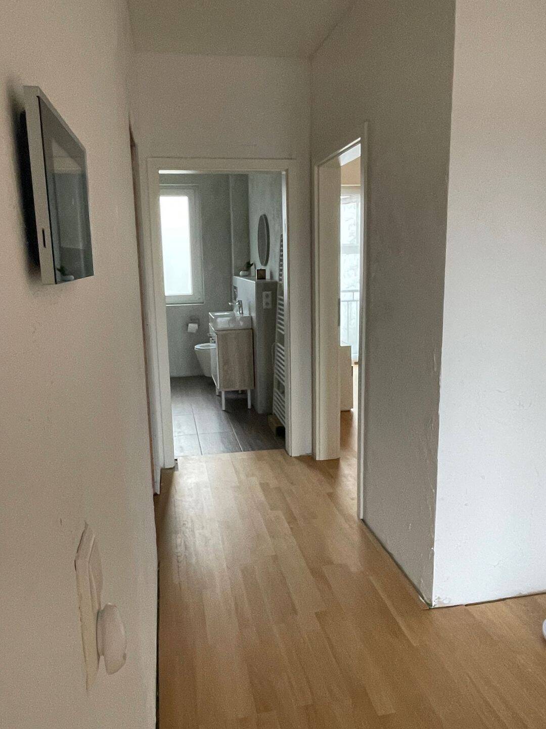 Moderne und lichtdurchflutete 2-Zimmer-Dachgeschosswohnung mit hochwertiger Ausstattung, 74405 Gaildorf