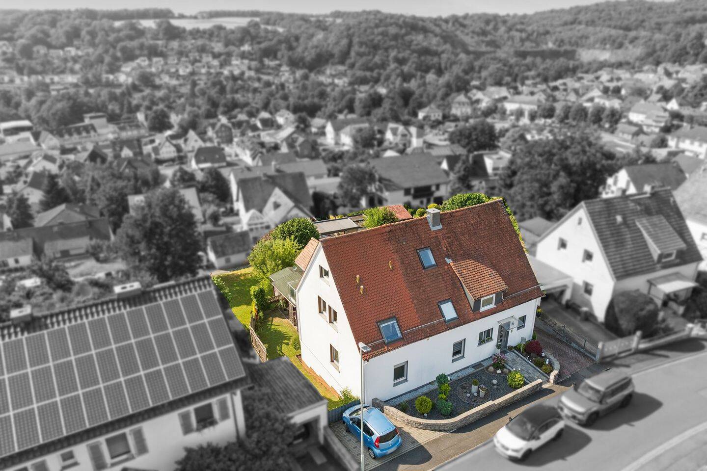Zweifamilienhaus in toller Lage + großem Grundstück, 63683 Ortenberg