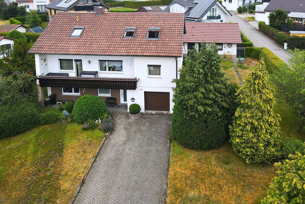 Ein Zuhause, das mit Lebensplänen wächst – viel Platz für Familie, zwei Generationen und Freizeit, 72820 Sonnenbühl
