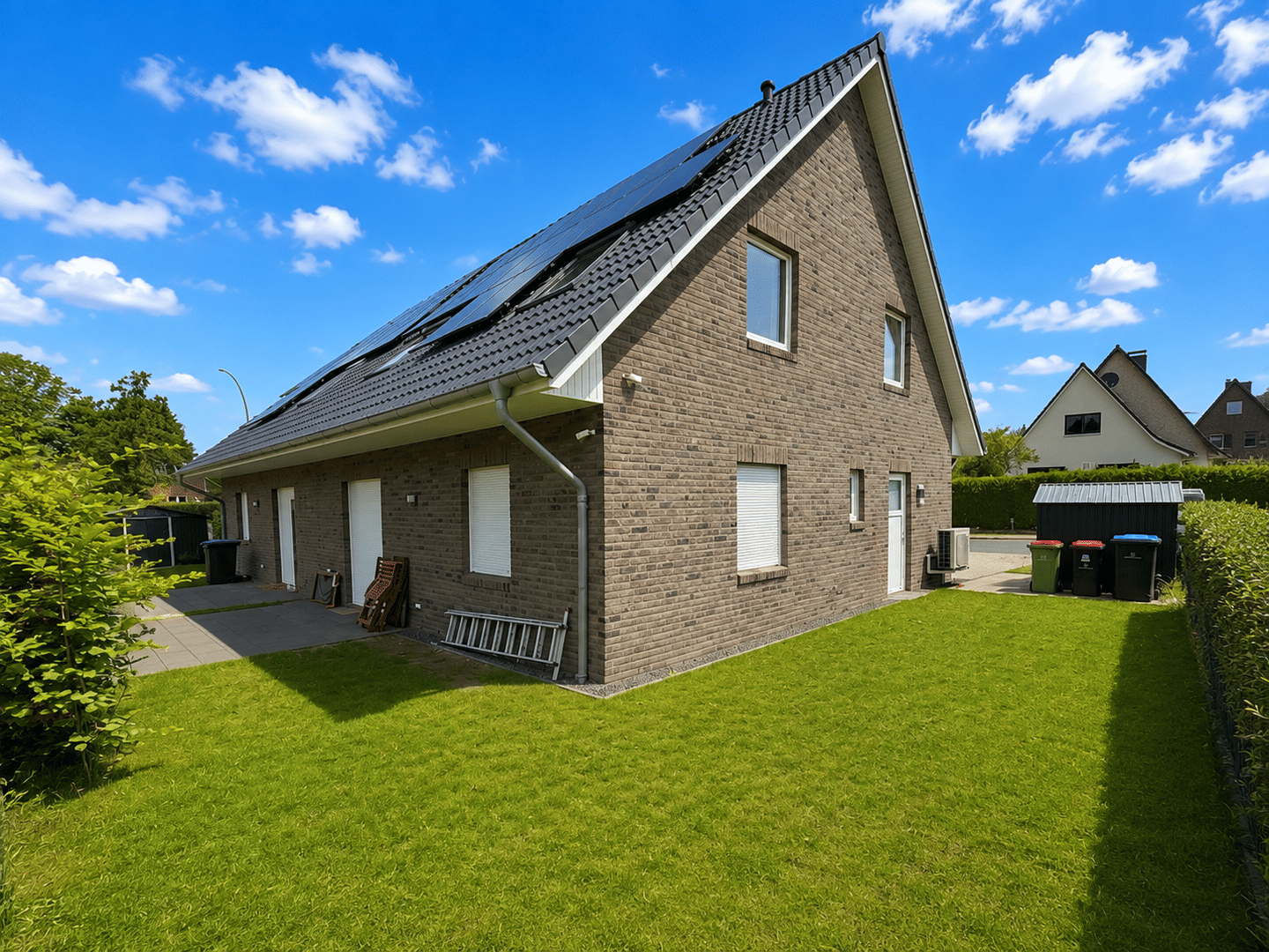 Moderne Neubau-Doppelhaushälfte mit 125 m2 in Lurup – Garten, Terrasse, 2 Stellplätze, 22549 Hamburg (Altona Bahrenfeld Lurup Osdorf)