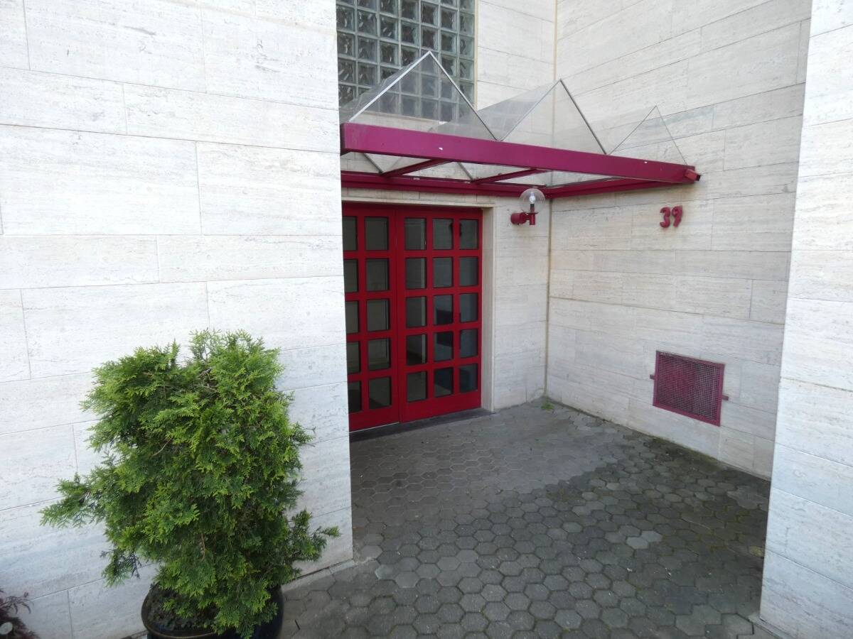 image-72771083