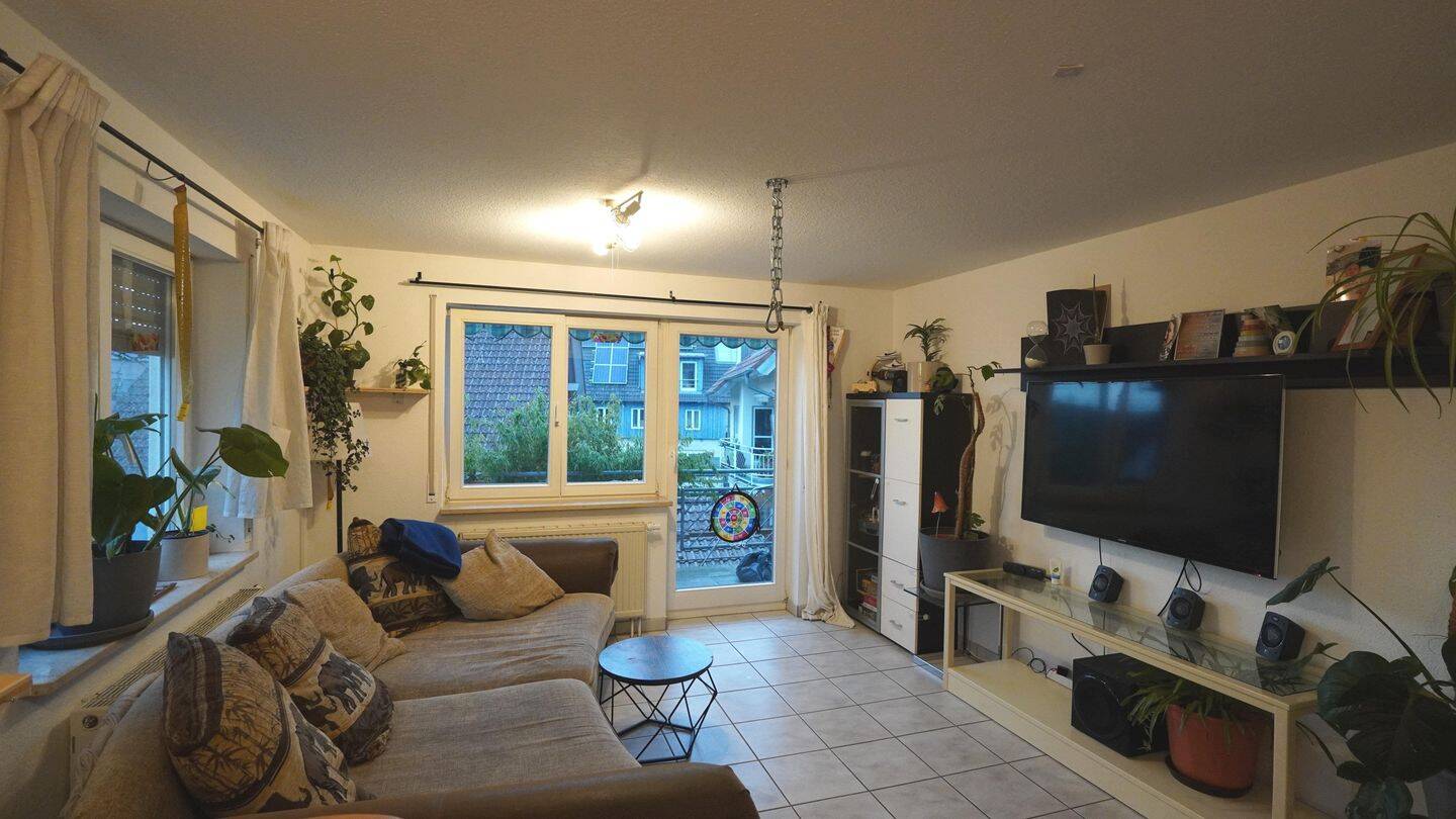 Gut geschnittene 3,5 -Zimmer-Wohnung mit Sonnenbalkon, 88633 Heiligenberg