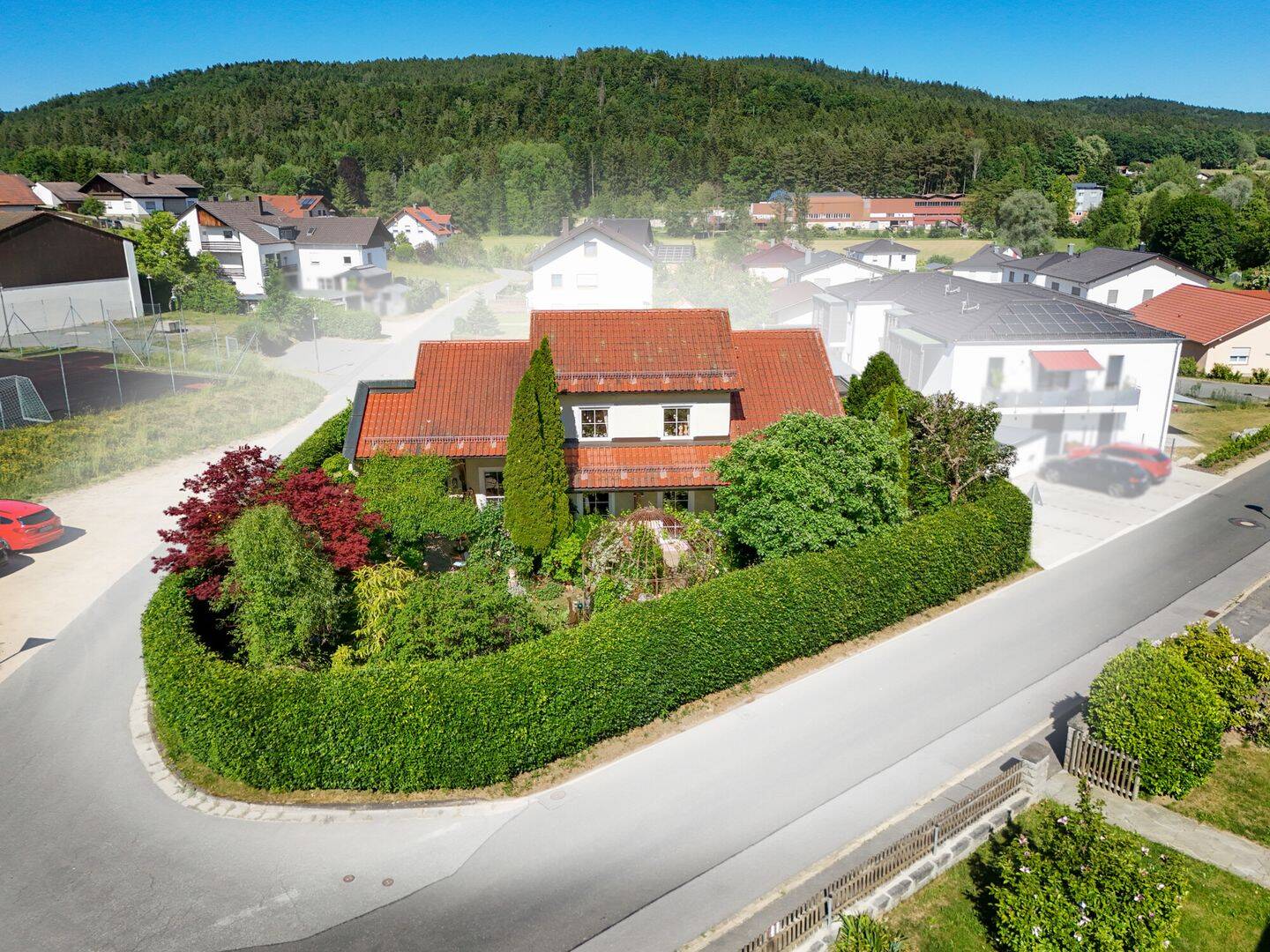 Gepflegtes Einfamilienhaus in Waffenbrunn mit viel Platz für Wohnen, Arbeiten und Leben!, 93494 Waffenbrunn