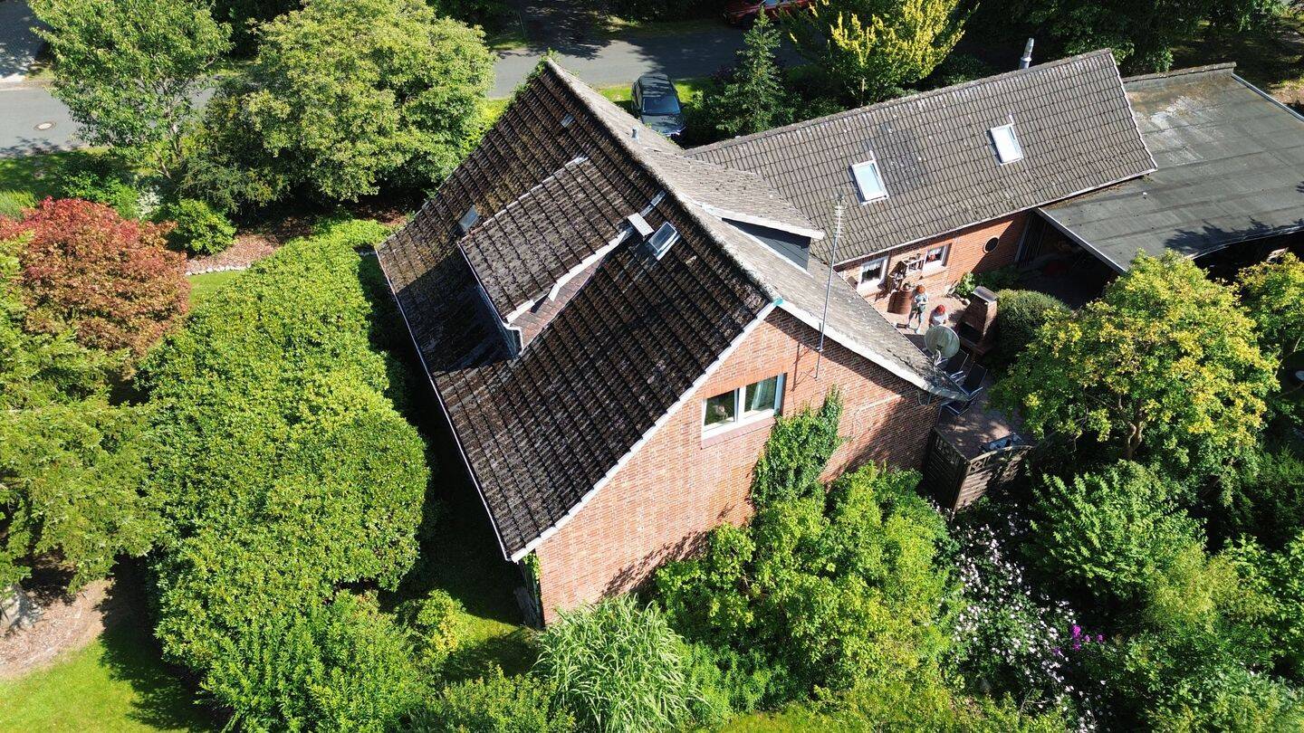 Familienhaus gesucht? Gefunden! Hübsches Rotsteinhaus mit parkähnlichem Grundstück in Schiffdorf-Wehdel., 27619 Schiffdorf