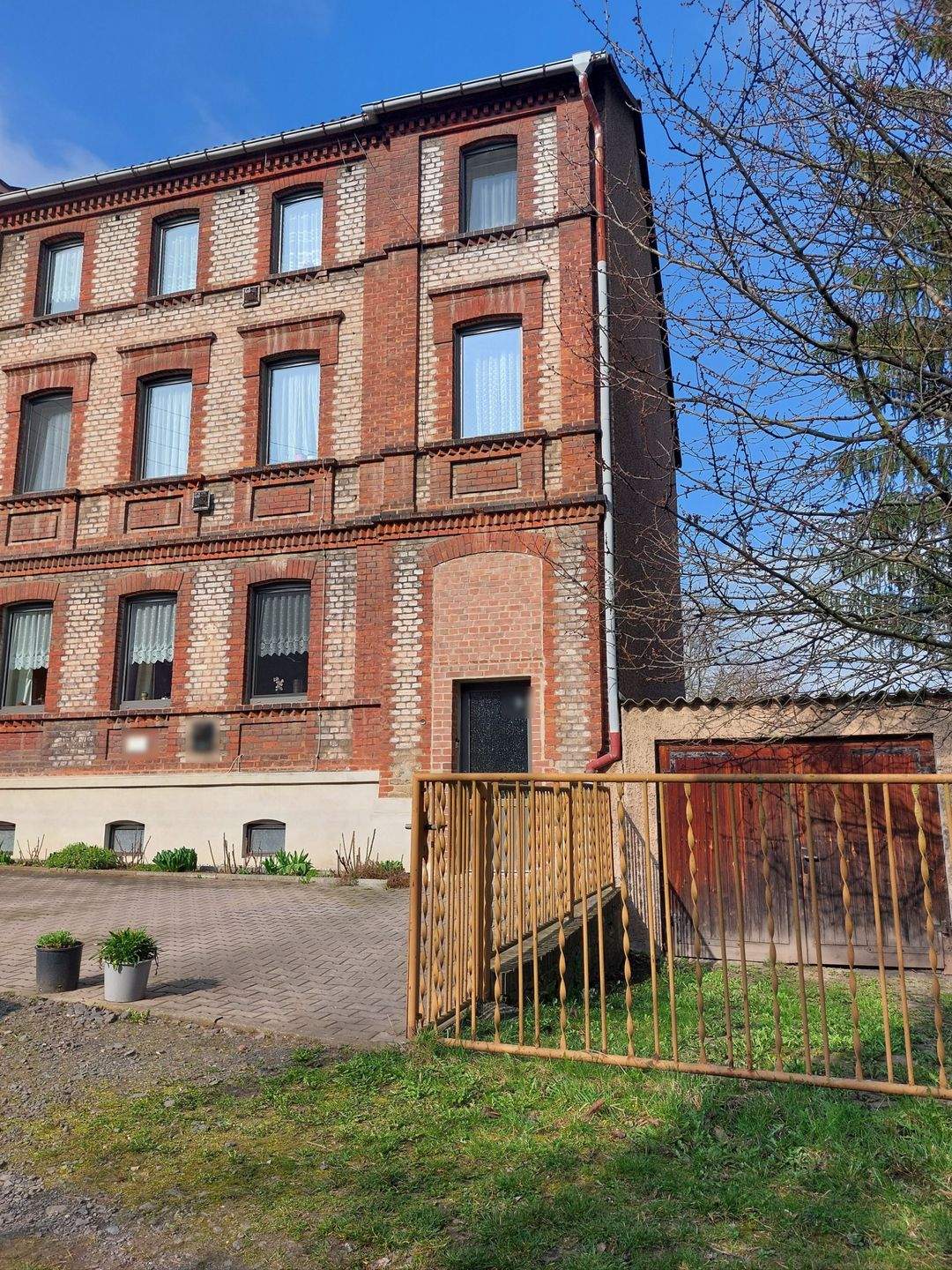 Eigennutzung oder Vermietung – Ihr Haus mit Ausbaupotential in Pößneck!, 7381 Pößneck