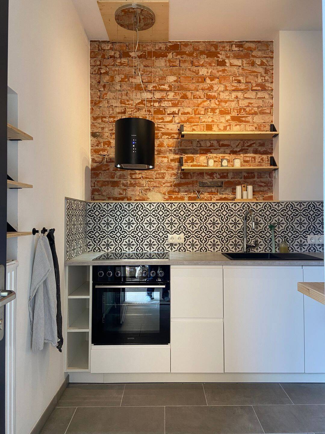 Stilvolle 2-Zimmer-Erdgeschosswohnung mit privatem Eingang, 28207 Bremen (Hastedt)