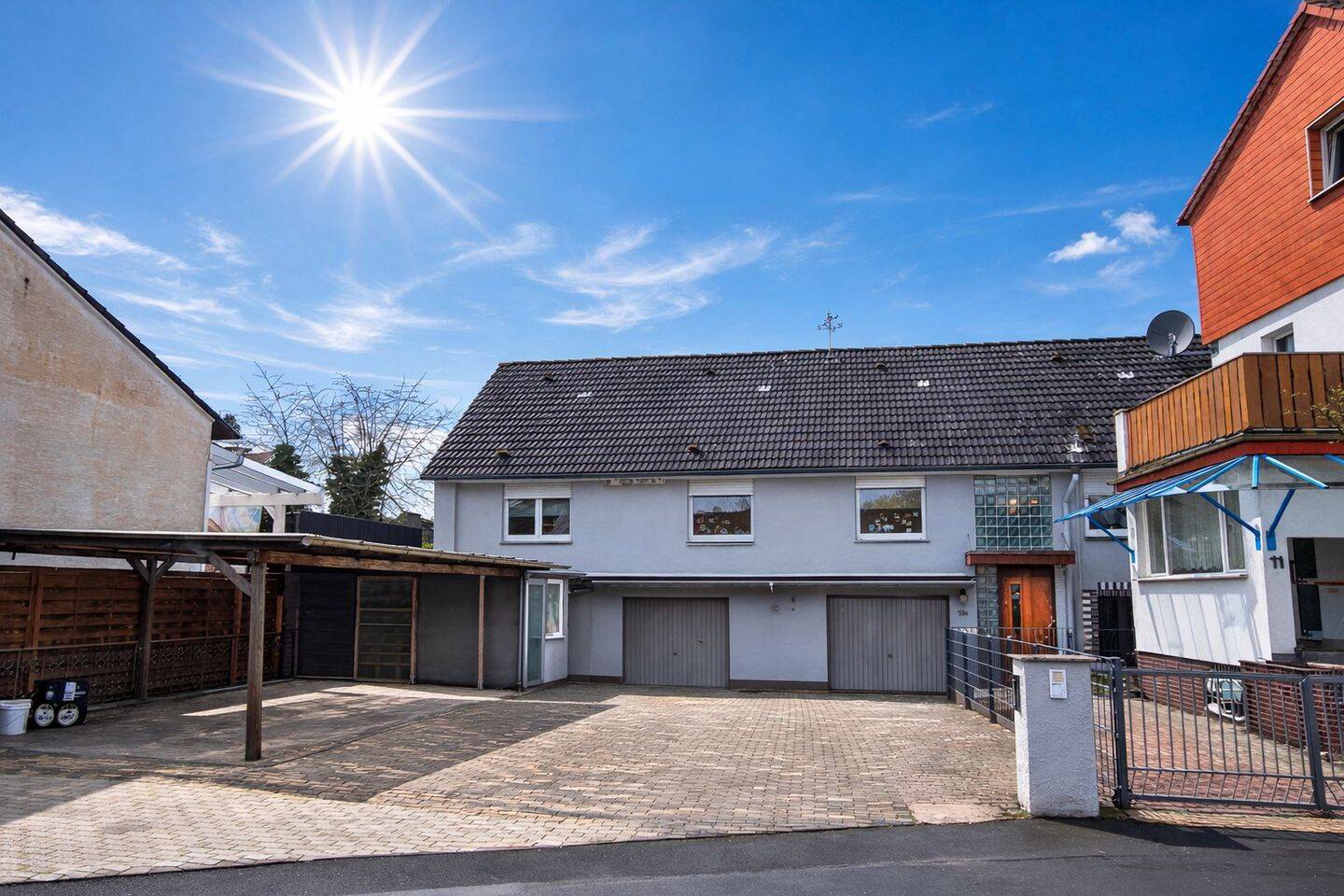 Provisionsfreies Einfamilienhaus mit Sauna, Kamin & Stellplätzen – in Limeshain, 63694 Limeshain