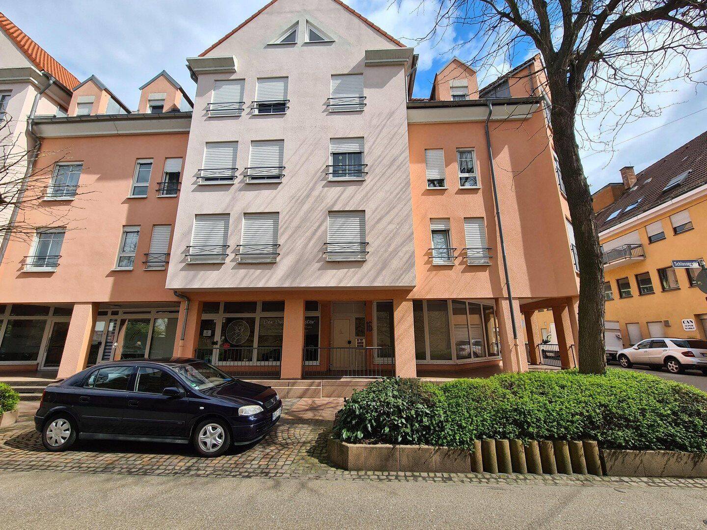 kürzlich vollständig renovierte 2-Zimmer-Wohnung mit Terrasse und Einbauküche in Rastatt, 76437 Rastatt