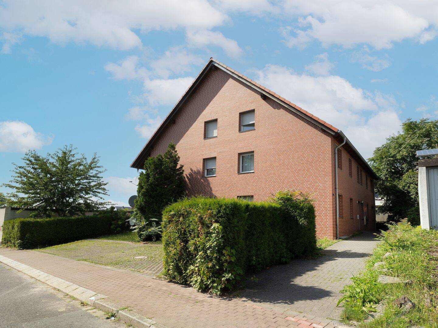 Solides & vollvermietetes Mehrfamilienhaus trifft auf attraktive Lage in Bönen, 59199 Bönen