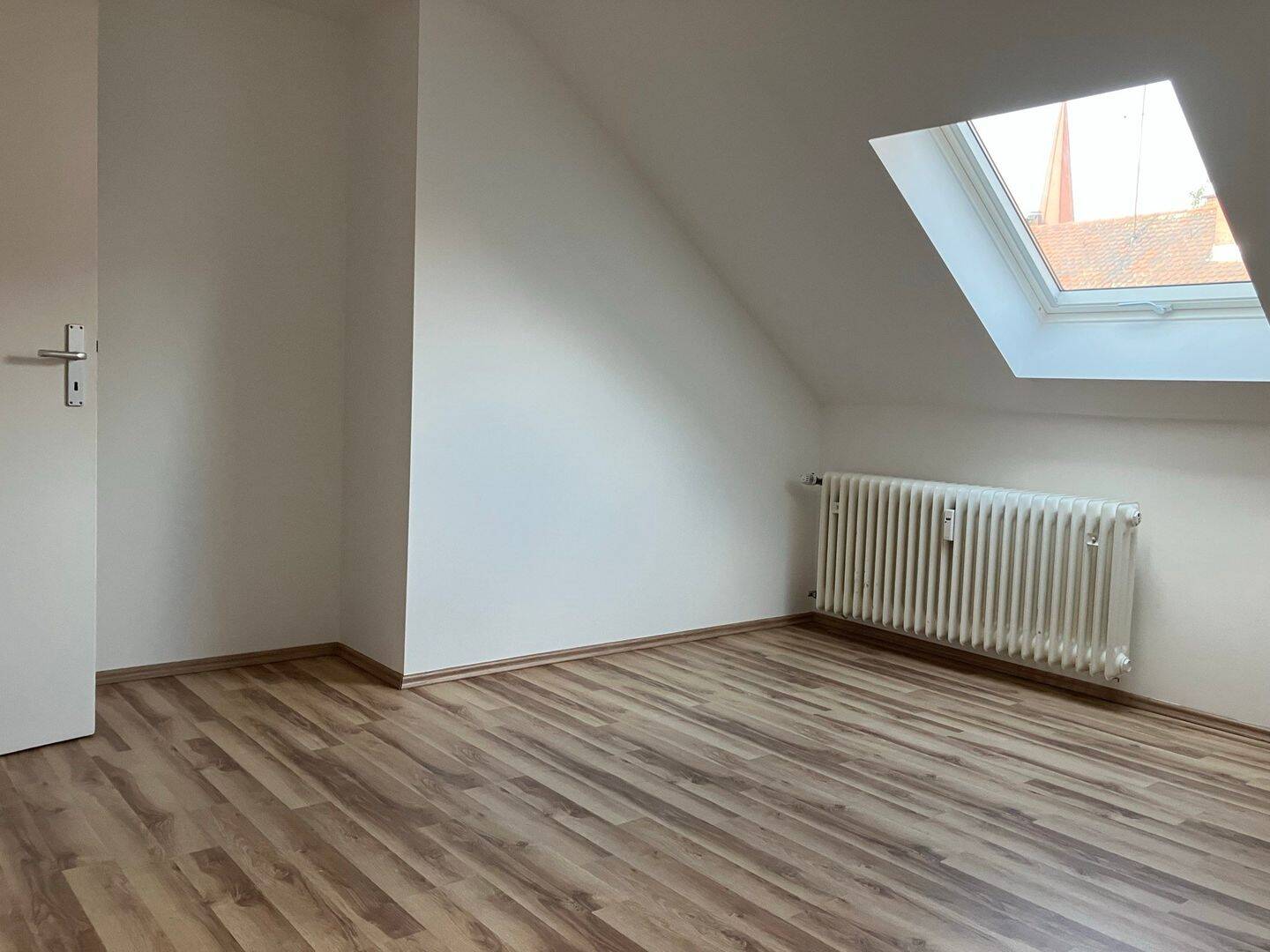 ruhige Zi Whg Nähe Bahnhof, 90459 Nürnberg