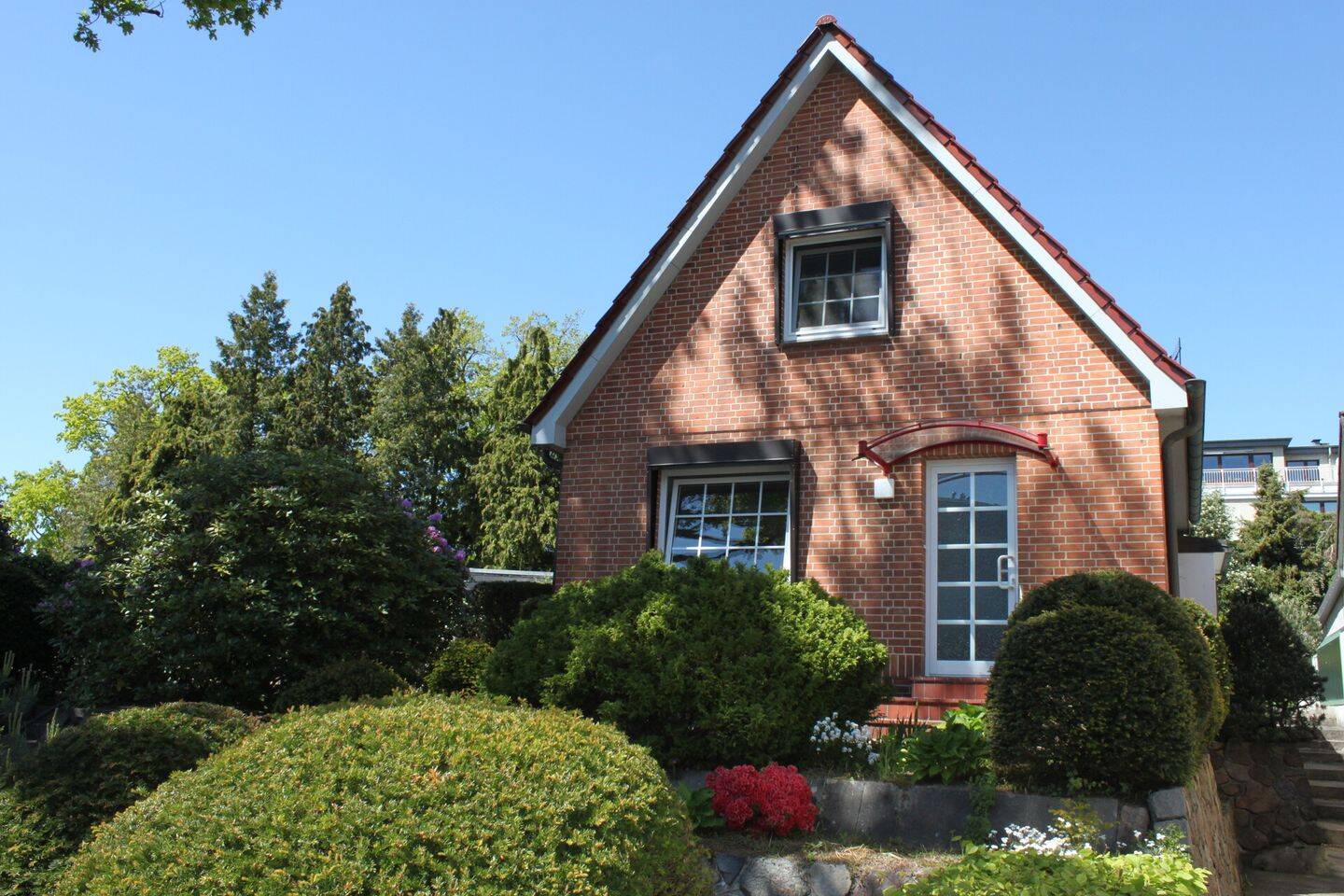 Einfamilienhaus Schmiedestr. 8 in Geesthacht – Ein Angebot von IVD-HAUSVERWALTUNG GERD VON DER HEIDE Immobilien GmbH., 21502 Geesthacht